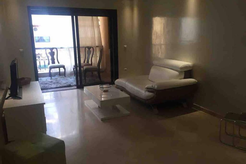 Confort Avec Possibilite Transport Aeroport Appartement